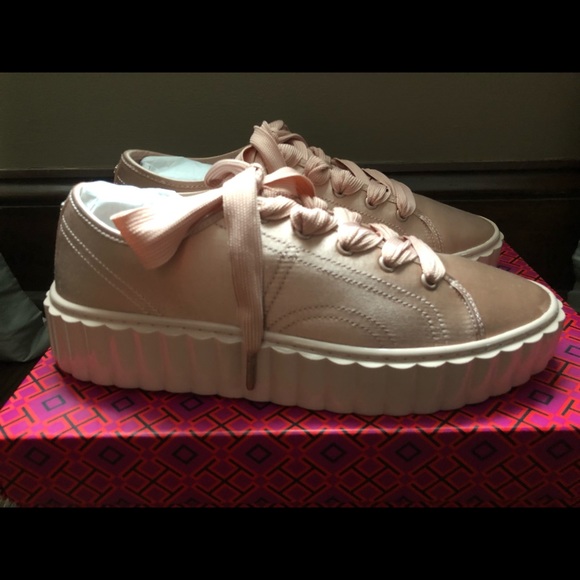 ❌SOLD❌NIB TORY BURCH Cotton/Silk Platform Scallop Shoes - Picture 9 of 13